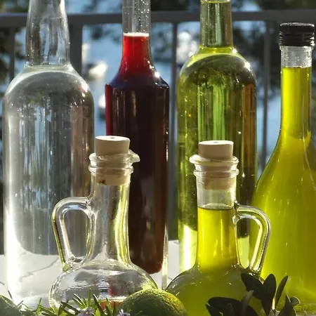 Mar Vista Apartment *