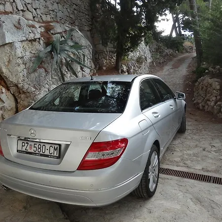 Mar Vista Apartment Primosten